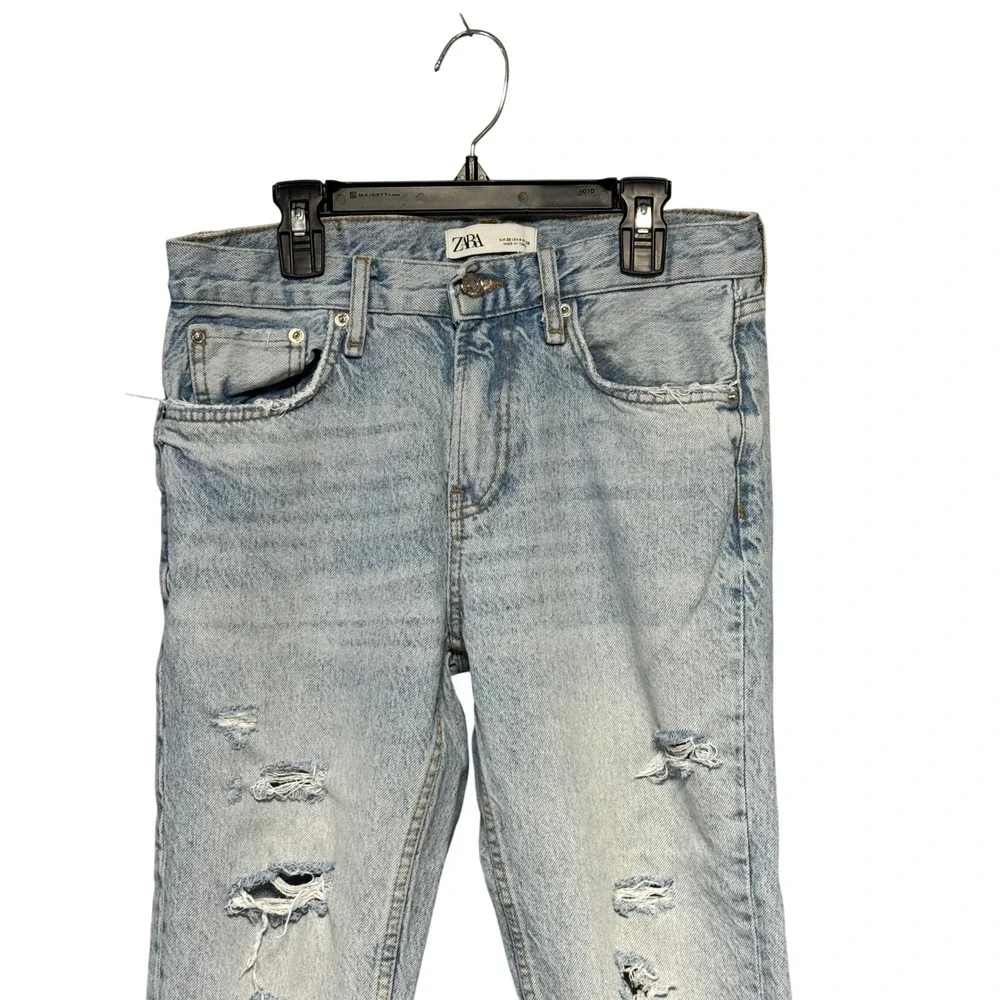 ZARA The Cigarette Distressed Light Wash Denim Jeans Women US 4 Raw Hem‎ Boho